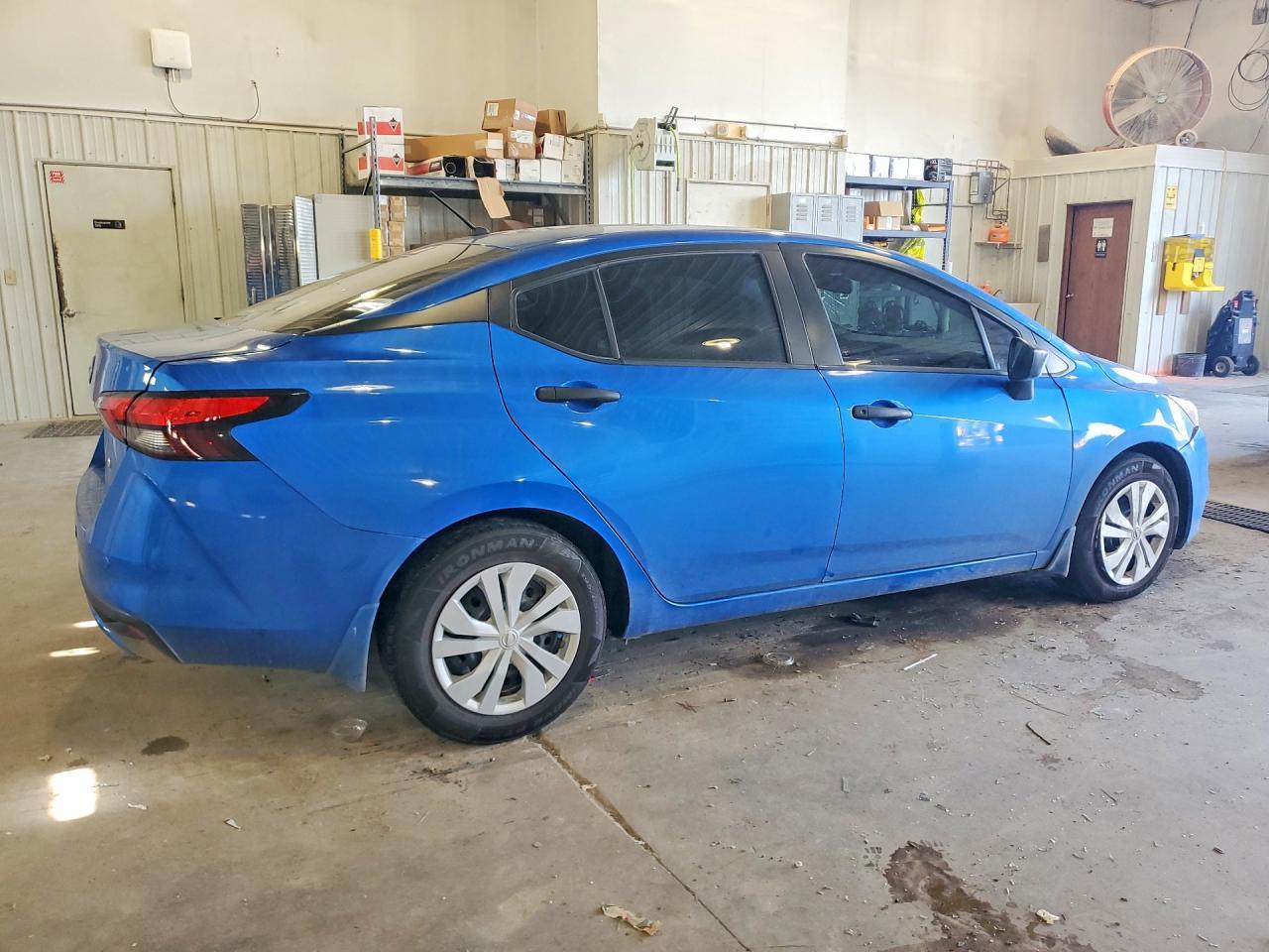 2023 Nissan Versa S - Image 3