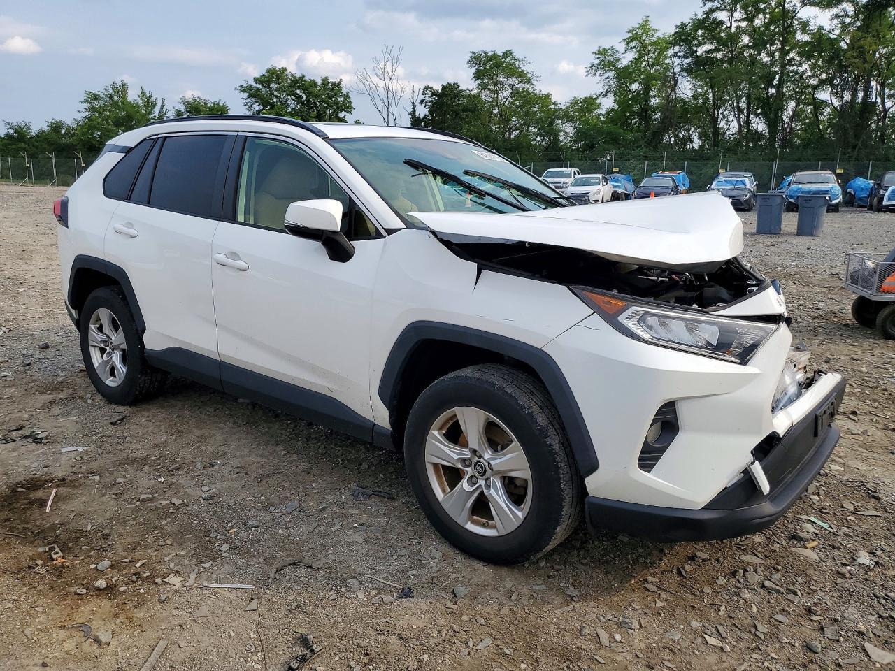 2019 Toyota Rav4 Xle - Image 4