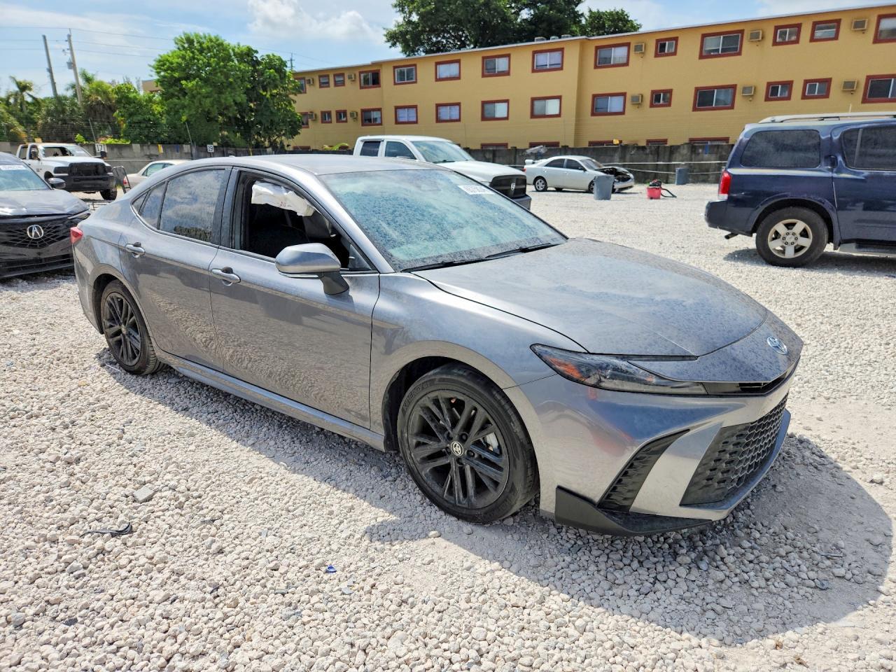 2025 Toyota Camry Se - Фото 4