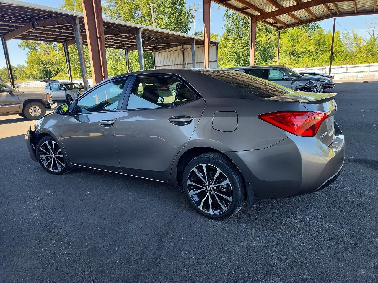 2017 Toyota Corolla Se - Фото 2