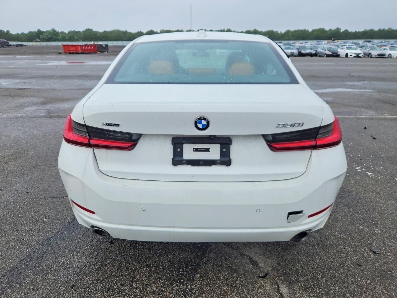 2024 BMW 330Xi - Image 6