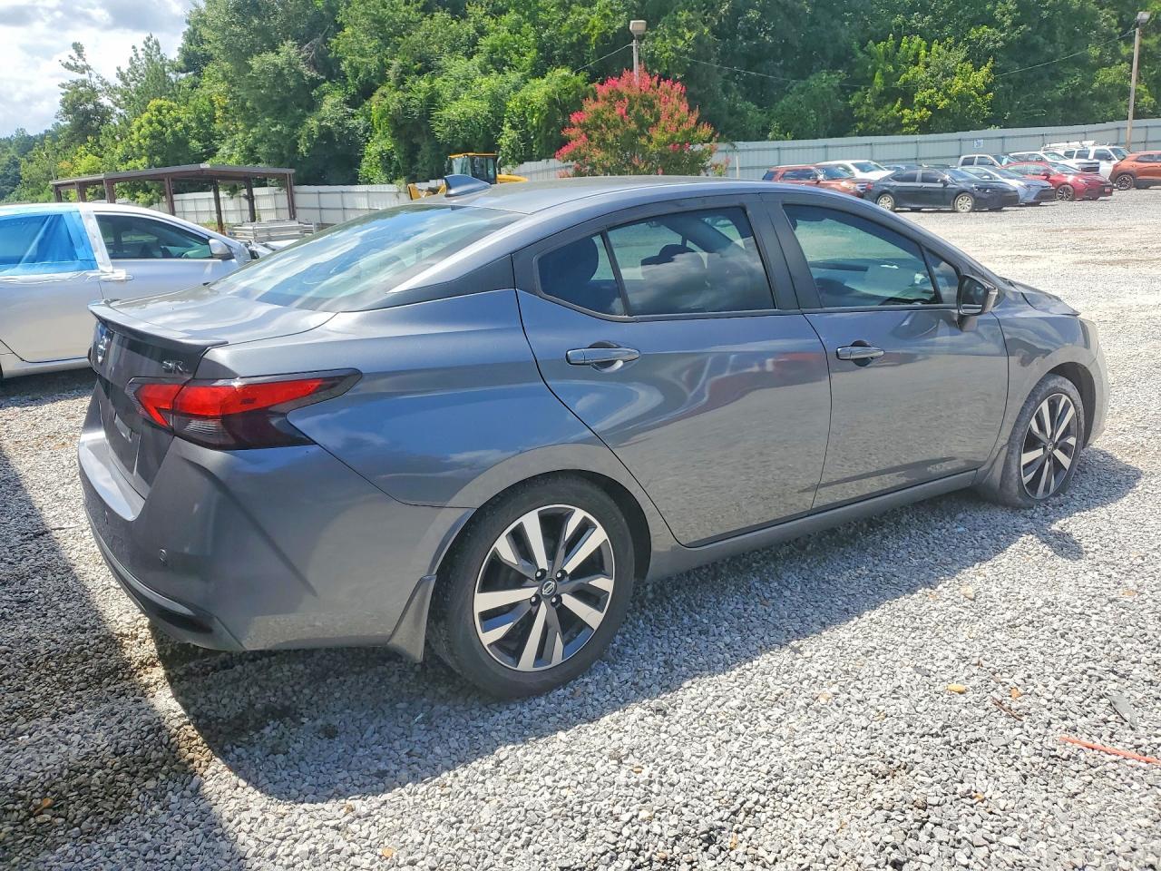 2020 Nissan Versa Sr - Фото 3