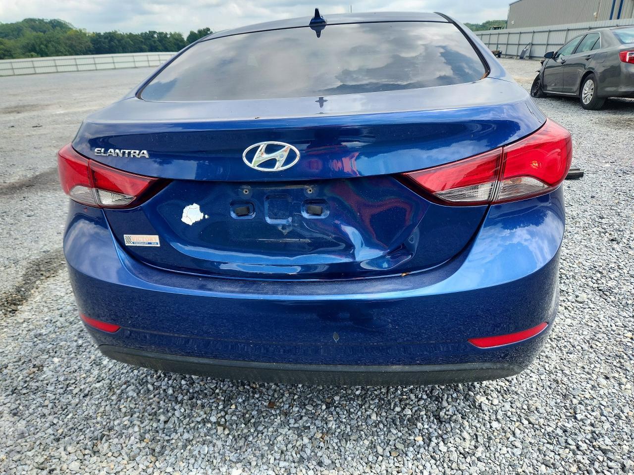 2016 Hyundai Elantra Se - Image 6