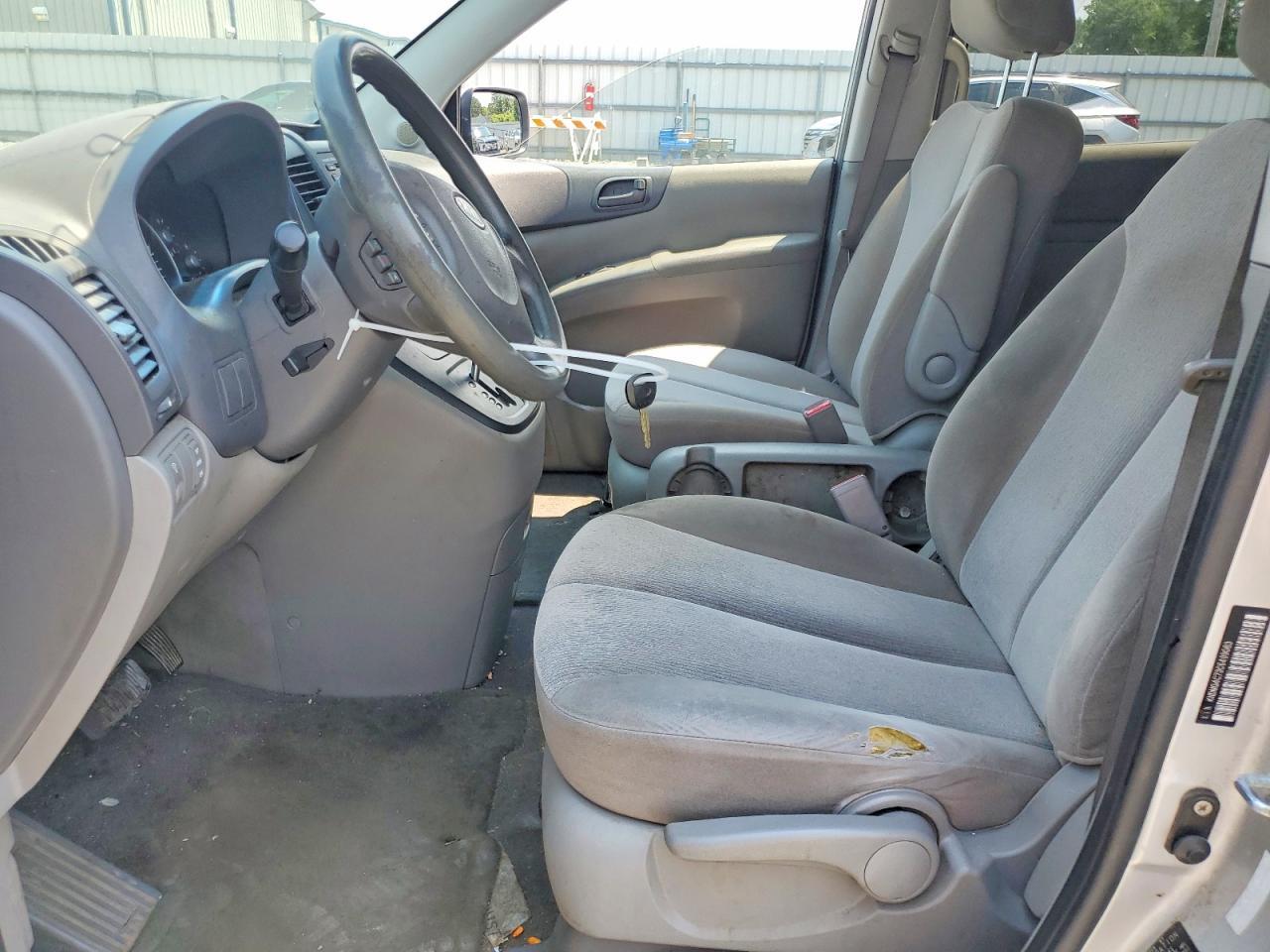 2012 Kia Sedona Lx - Фото 7