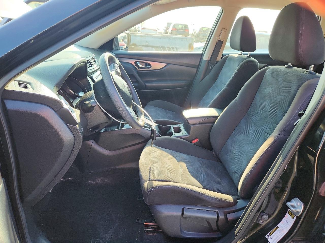 2015 Nissan Rogue S - Фото 7