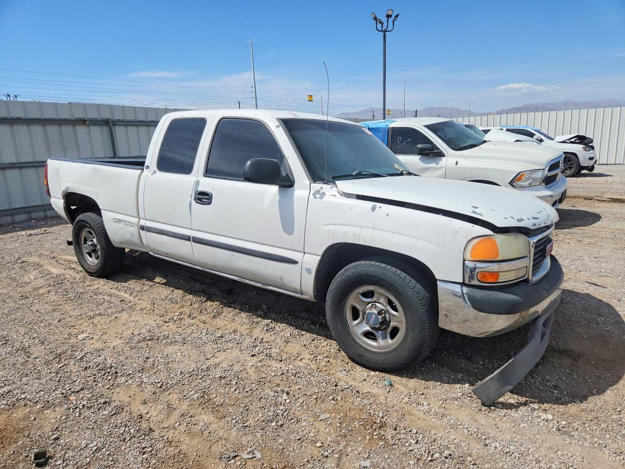 2001 GMC New Sierra C1500 - Фото 4