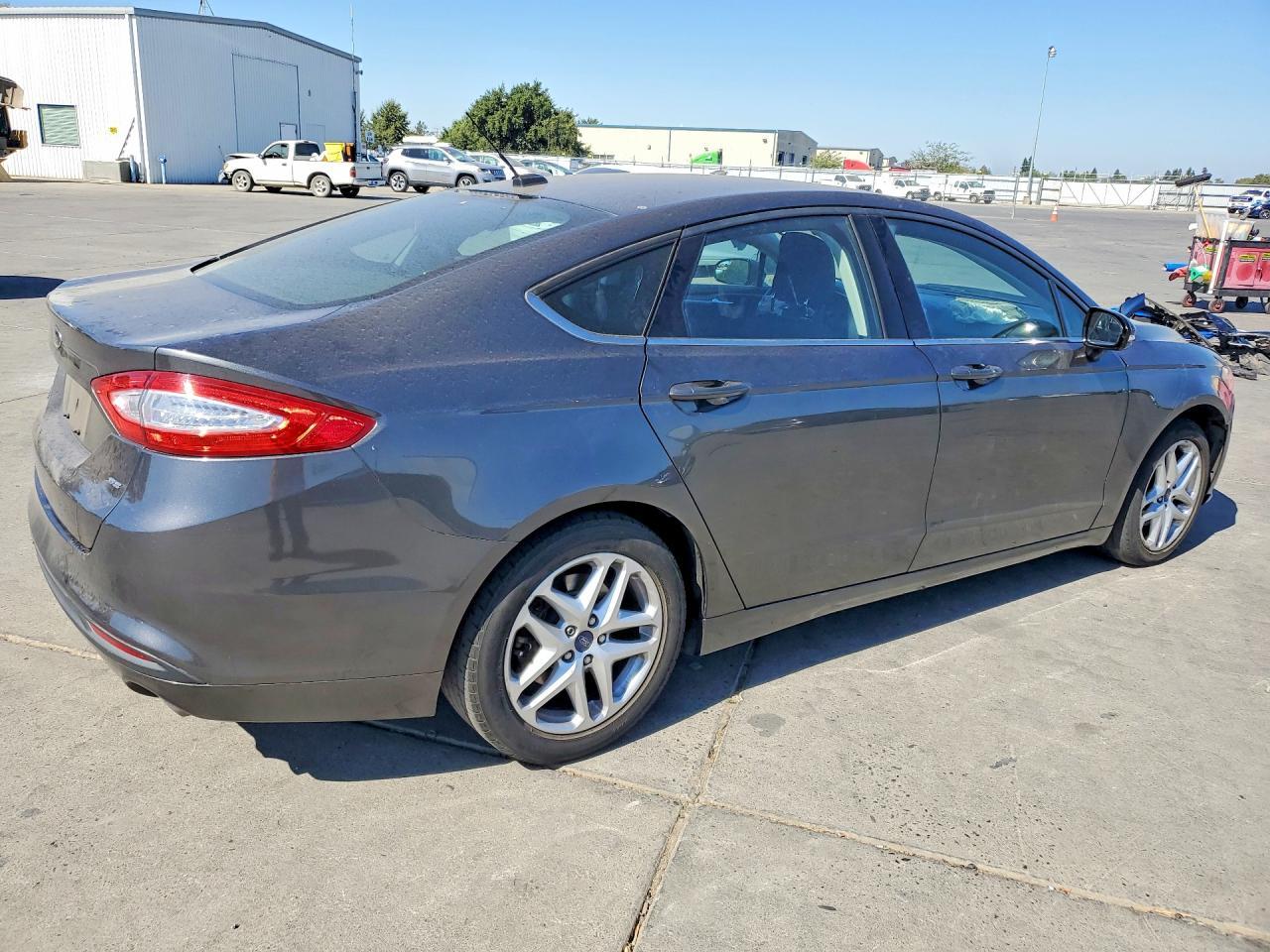 2015 Ford Fusion Se - Image 3