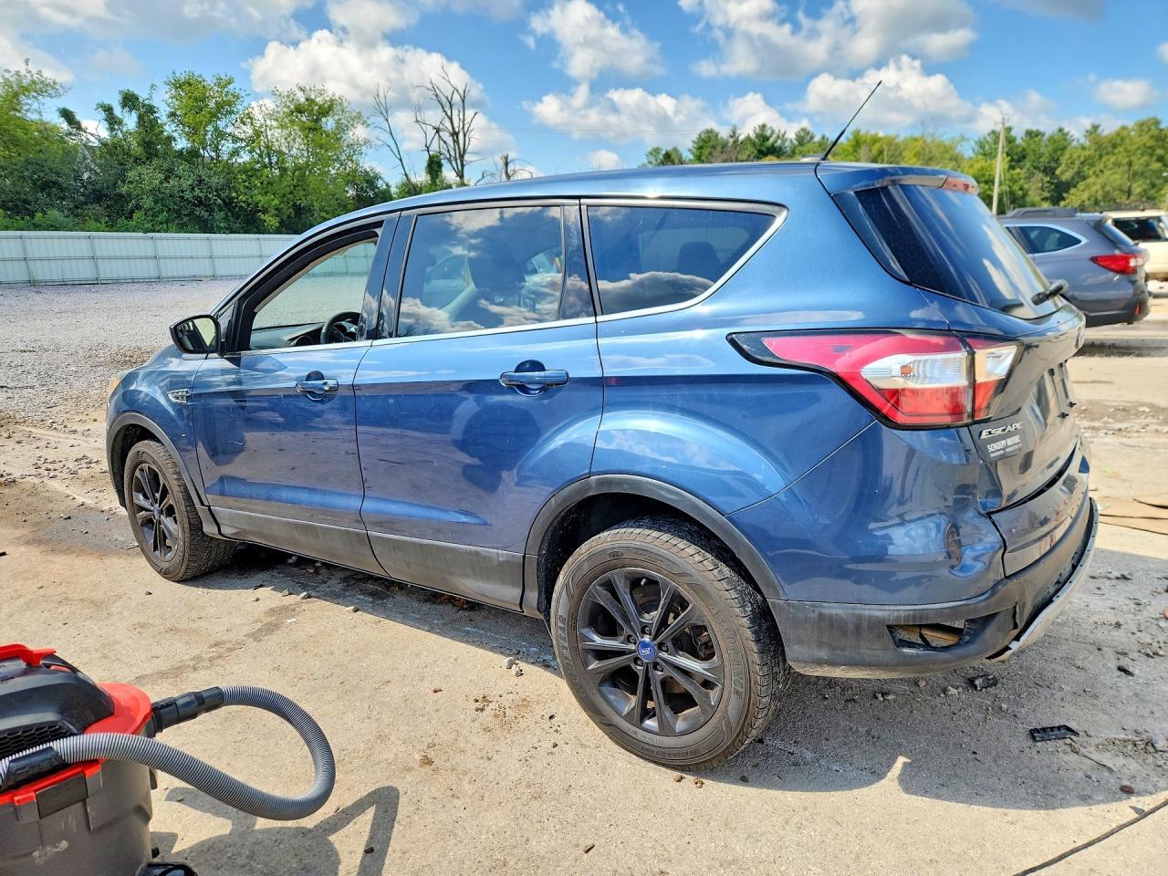 2018 Ford Escape Se - Фото 2