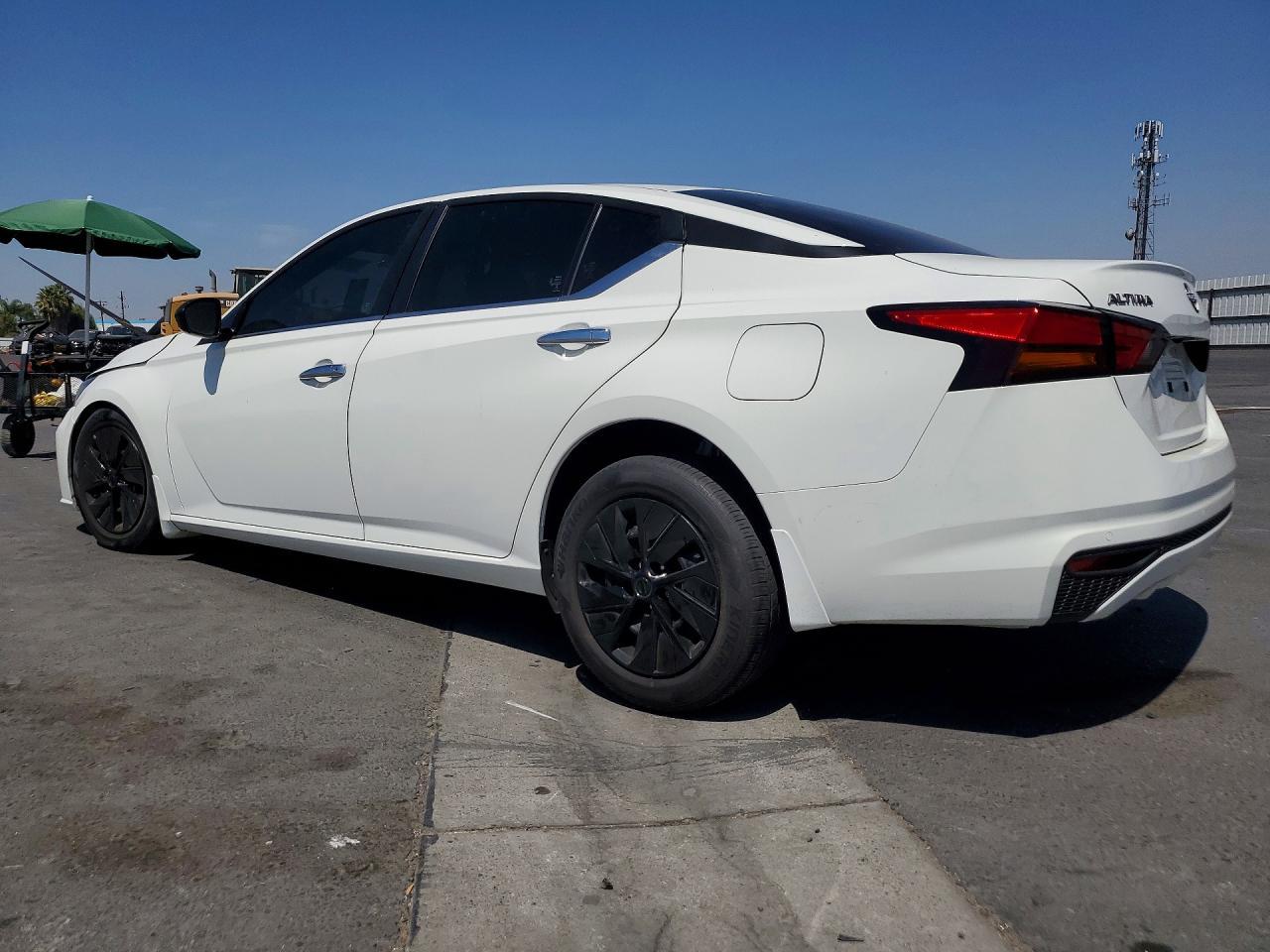 2024 Nissan Altima S - Image 2