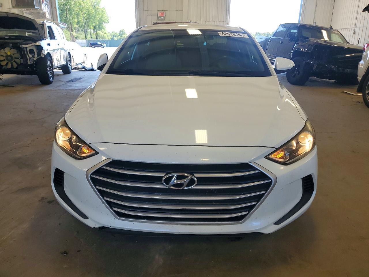 2017 Hyundai Elantra Se - Фото 5