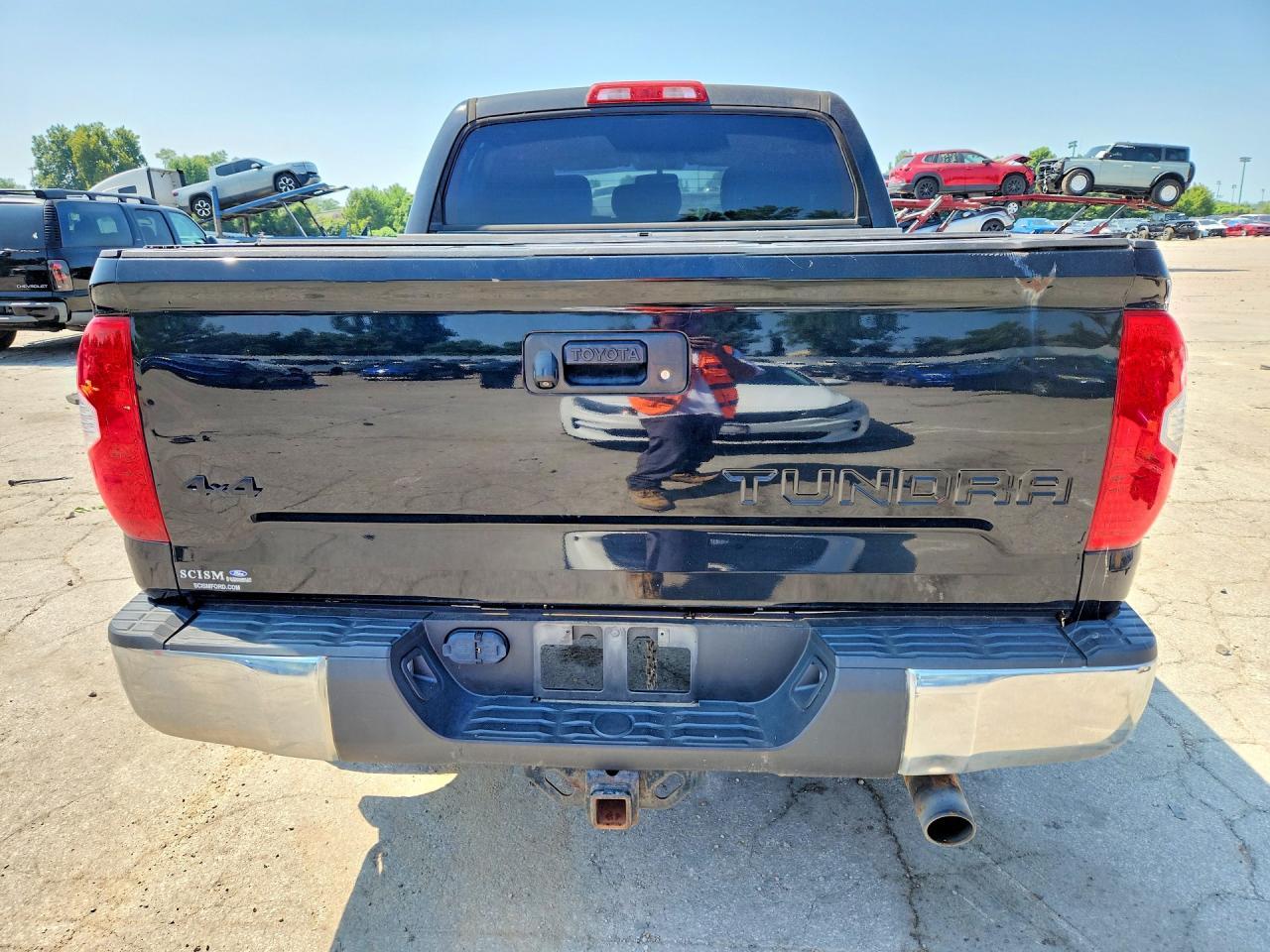 2015 Toyota Tundra Sr5 - Image 6