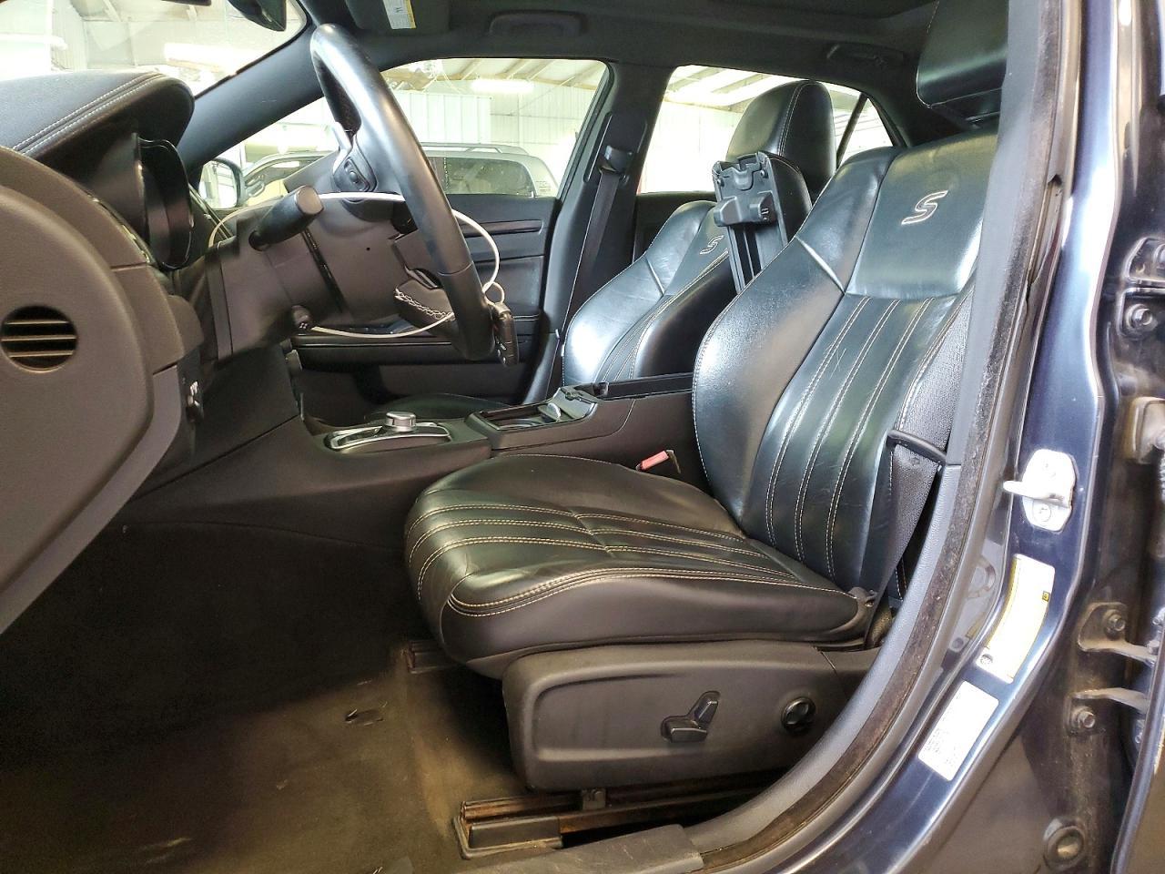 2016 Chrysler 300 S - Фото 7