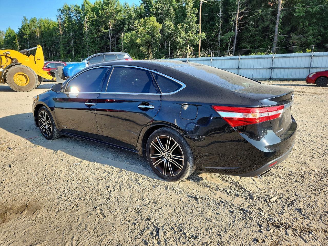 2015 Toyota Avalon Xle Touring Sport Edition - Image 2