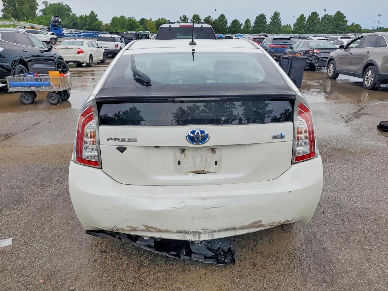 2012 Toyota Prius Three - Фото 6
