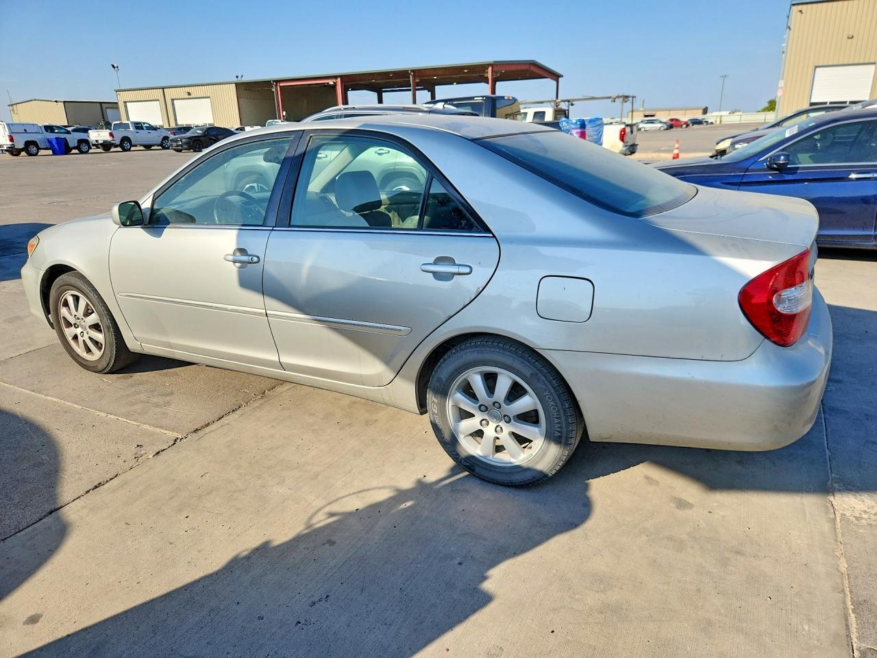 2004 Toyota Camry Xle V6 - Фото 2