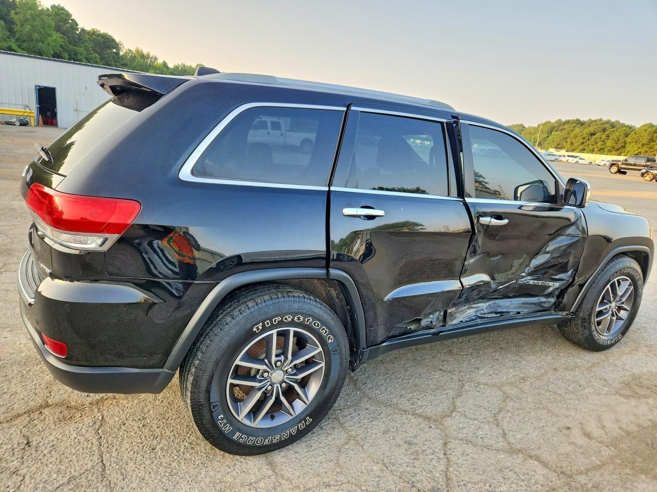 2017 Jeep Grand Cherokee Limited - Image 3