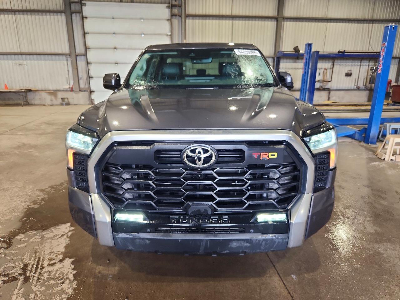 2023 Toyota Tundra Crewmax Limited - Image 5