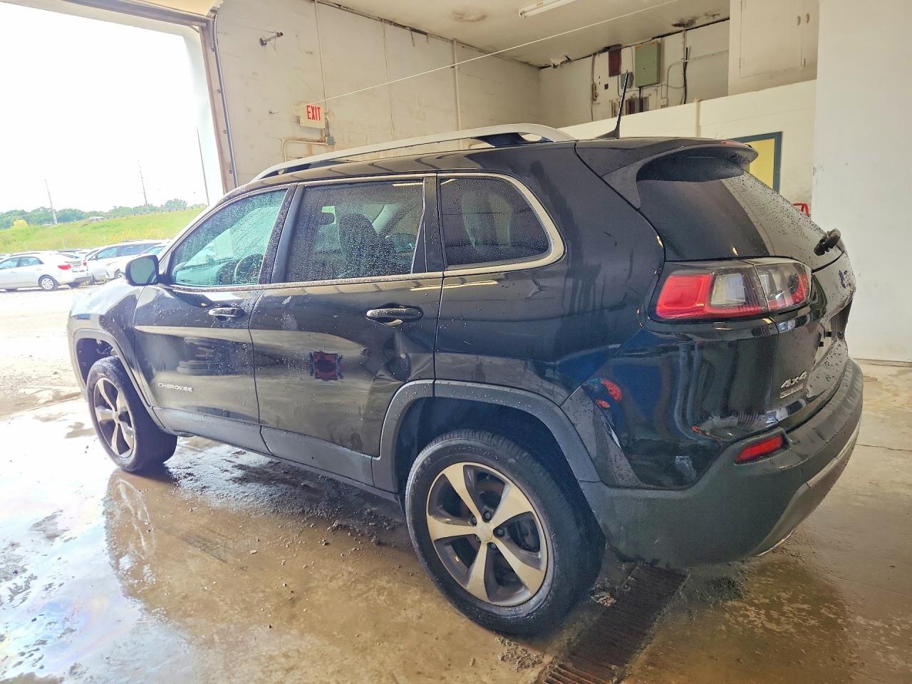 2019 Jeep Cherokee Limited - Image 2