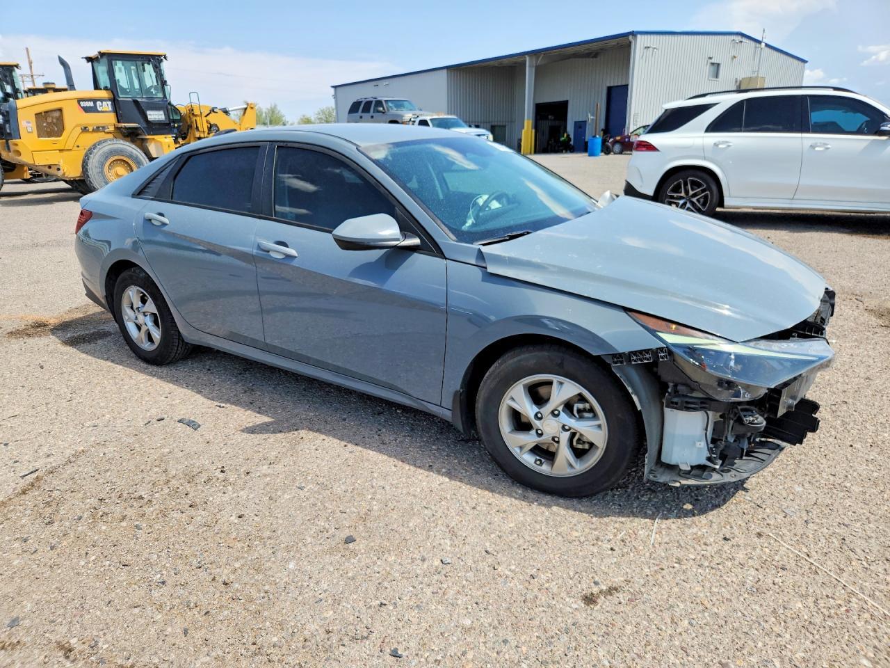 2021 Hyundai Elantra Se - Image 4