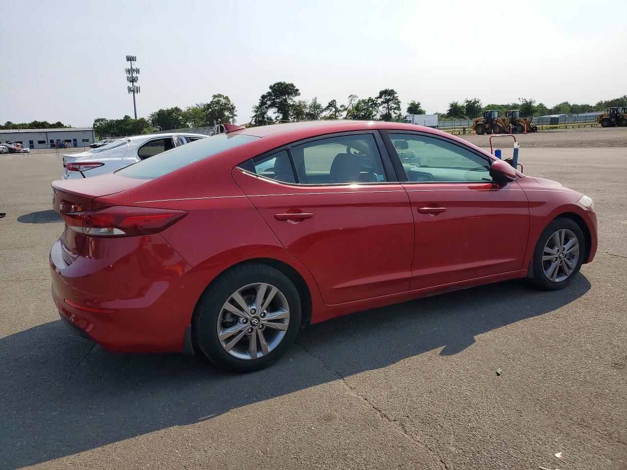 2018 Hyundai Elantra Sel - Фото 3