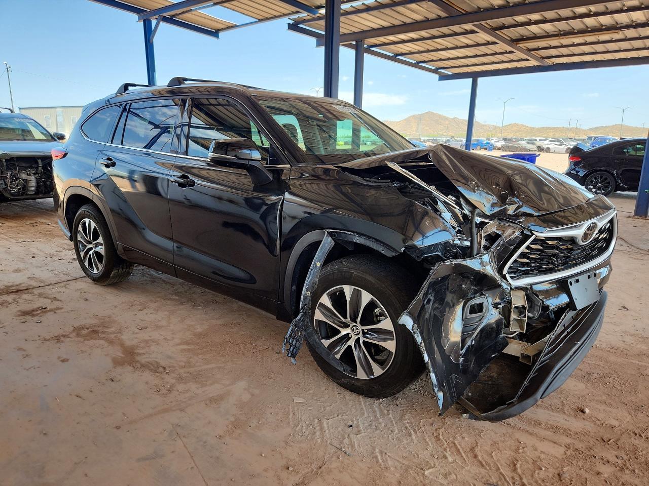 2021 Toyota Highlander Xle - Image 4