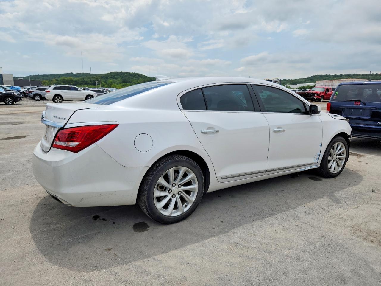 2015 Buick Lacrosse - Image 3