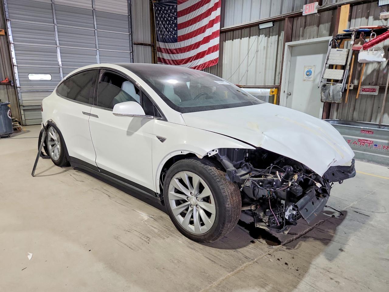 2016 Tesla Model X - Image 4