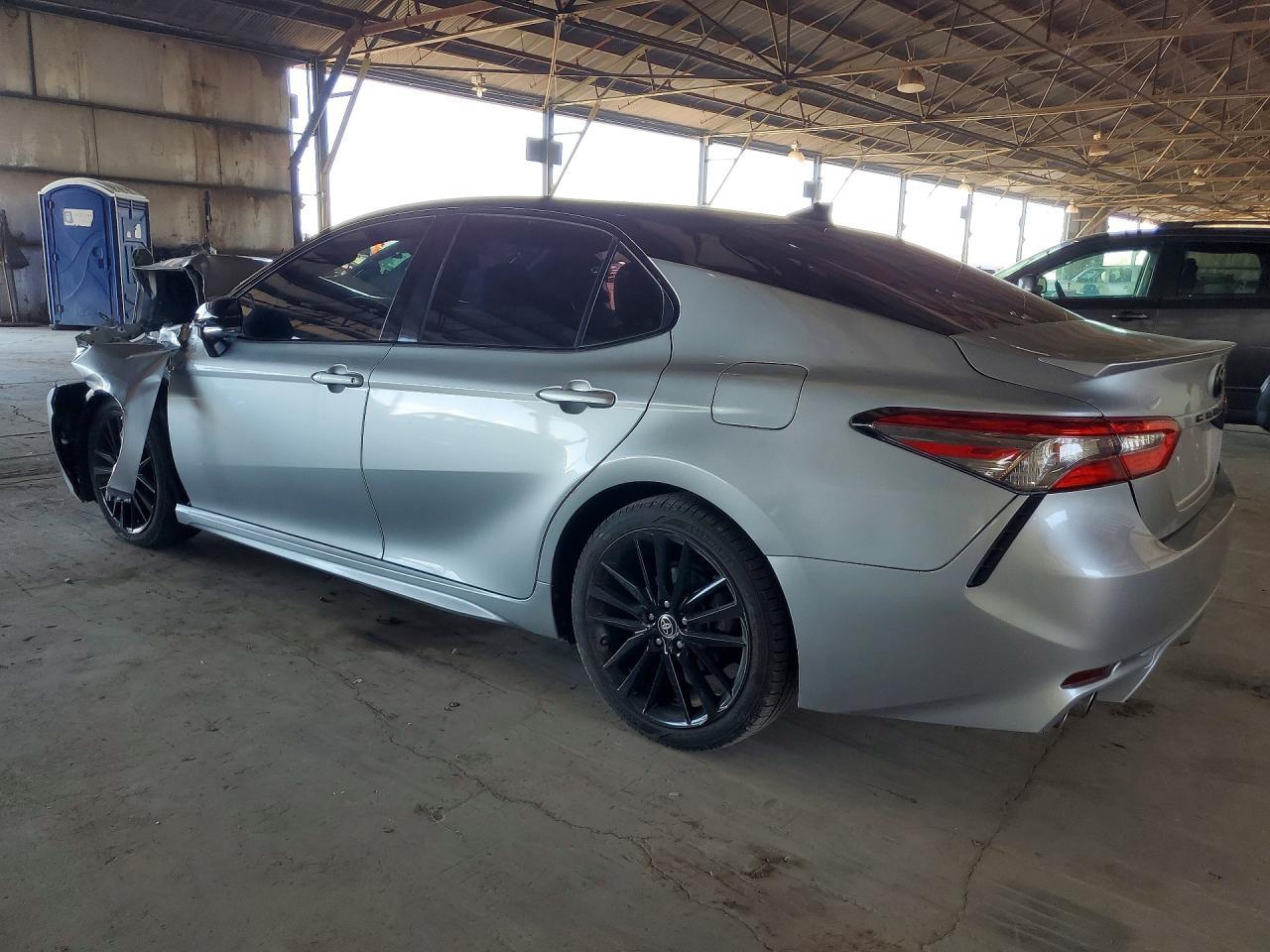 2021 Toyota Camry Xse - Фото 2