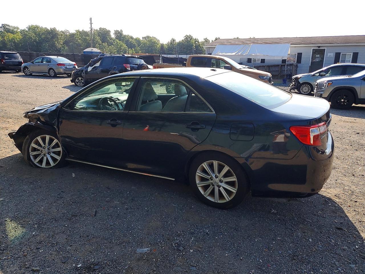 2014 Toyota Camry Xle - Фото 2