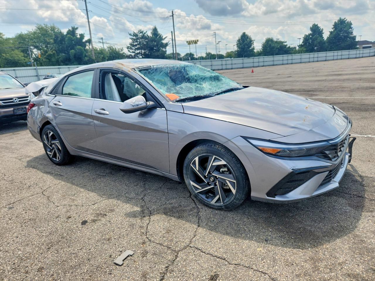 2025 Hyundai Elantra Sel - Фото 4