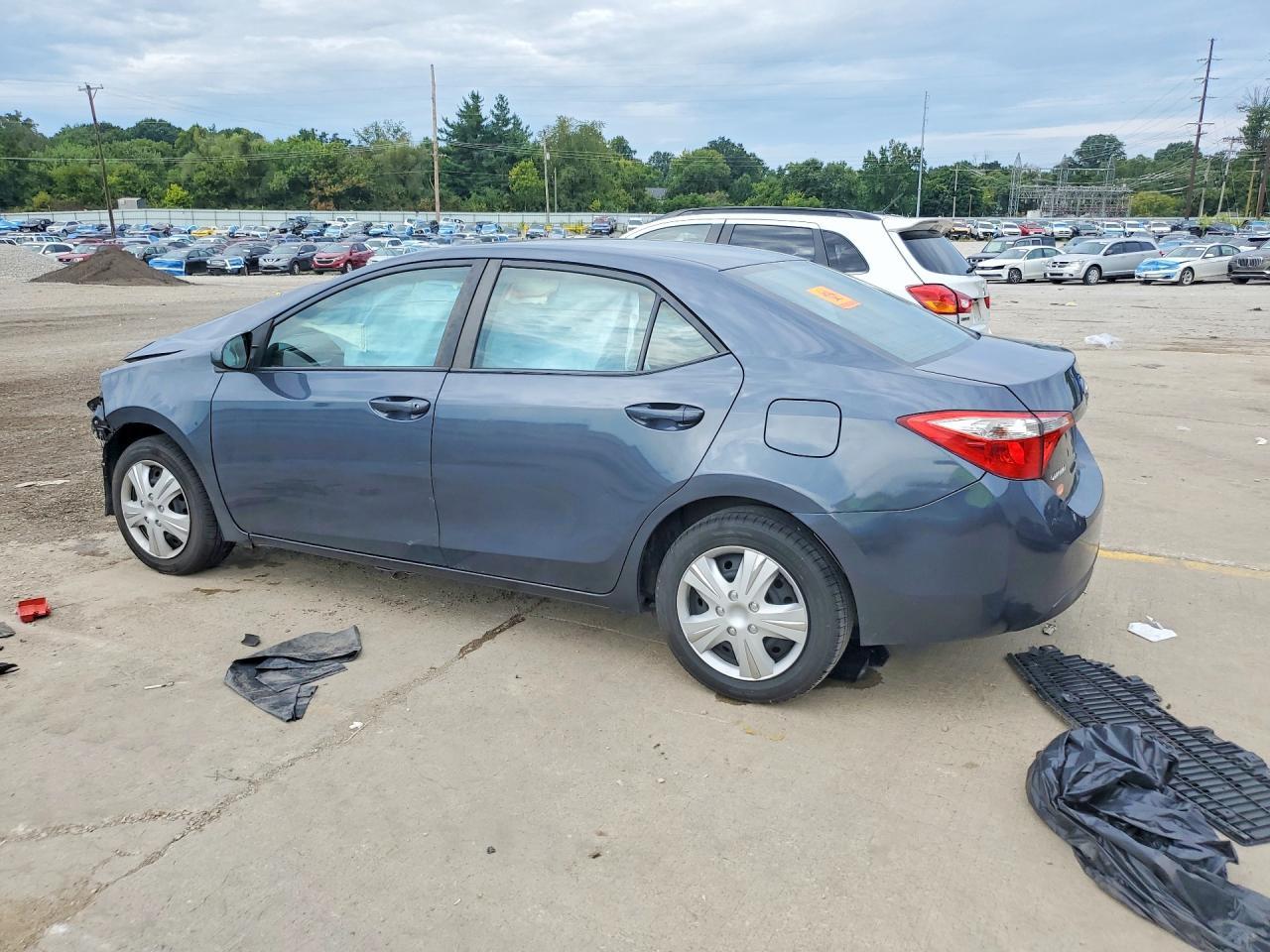 2016 Toyota Corolla Le - Image 2