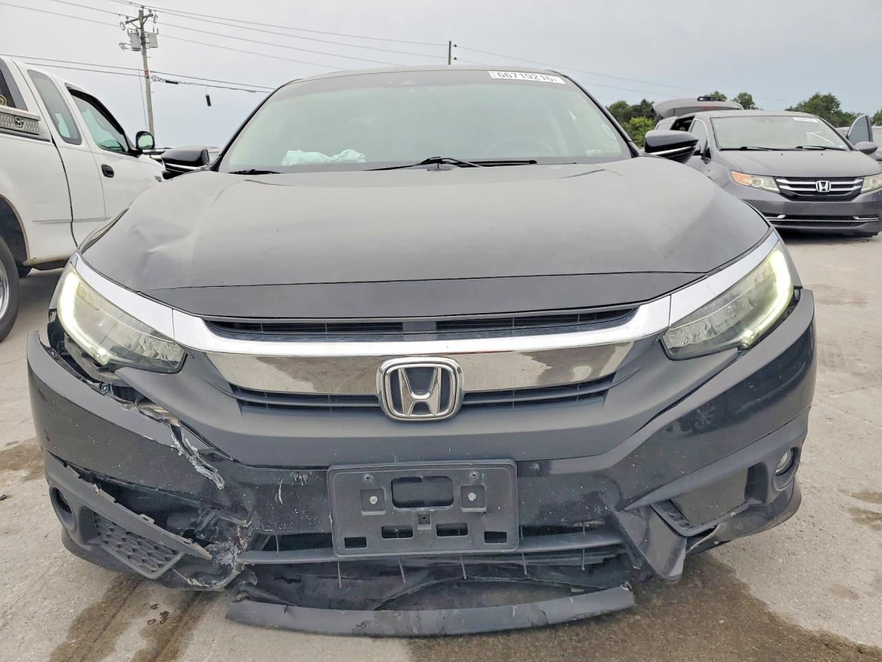 2016 Honda Civic Touring - Фото 5