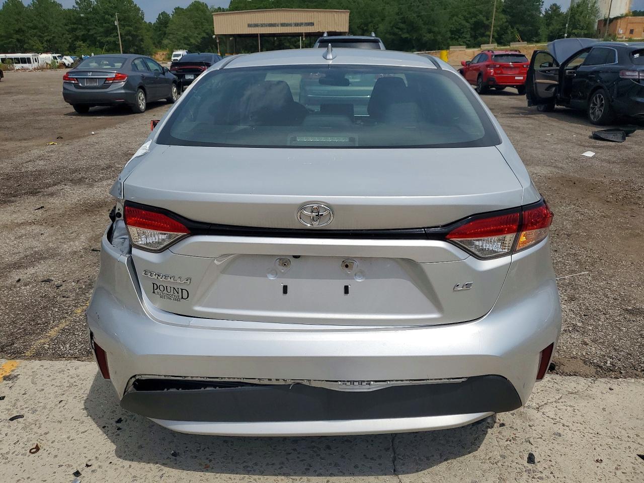 2020 Toyota Corolla Le - Image 6