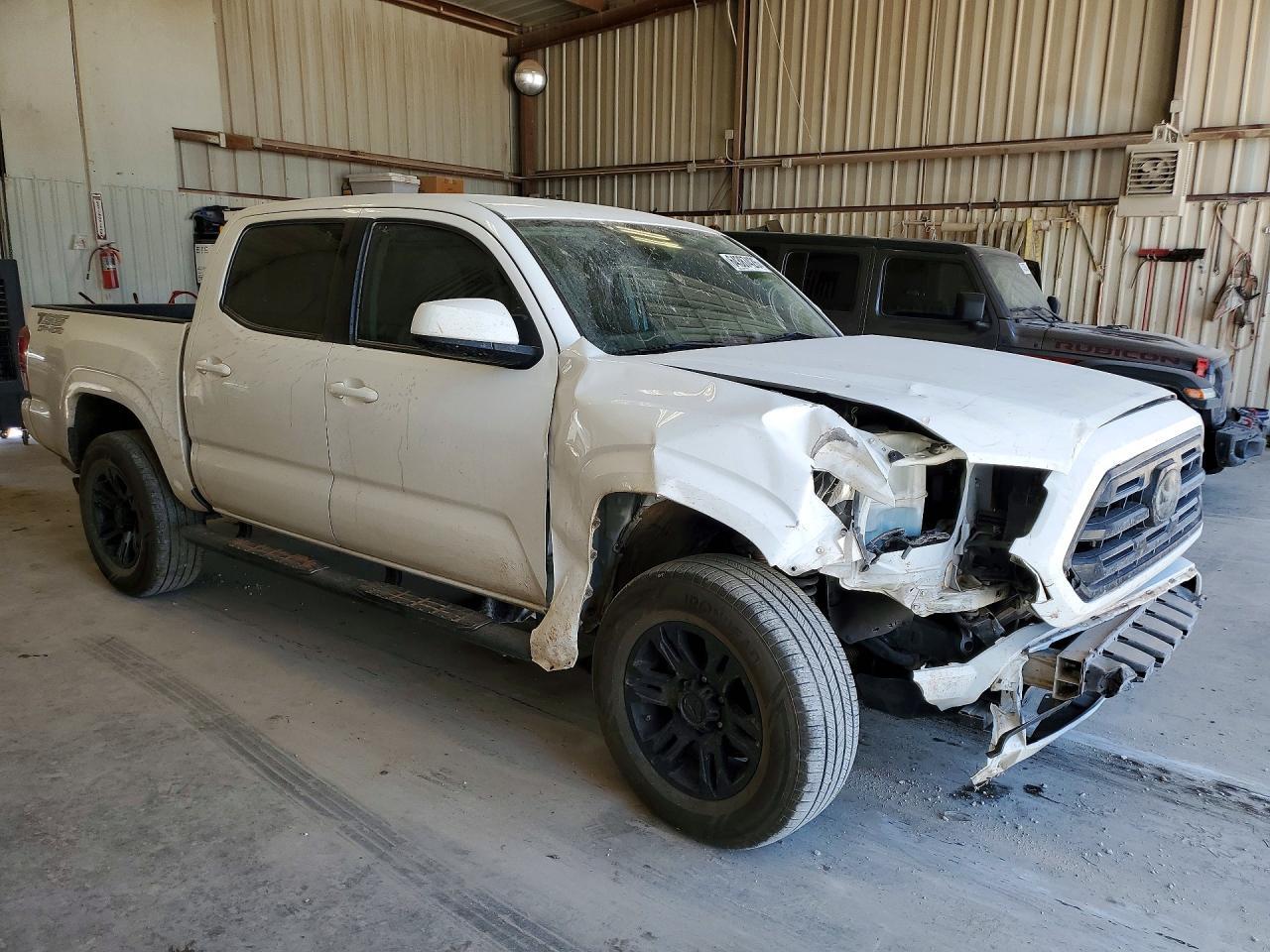 2019 Toyota Tacoma Sr V6 - Фото 4