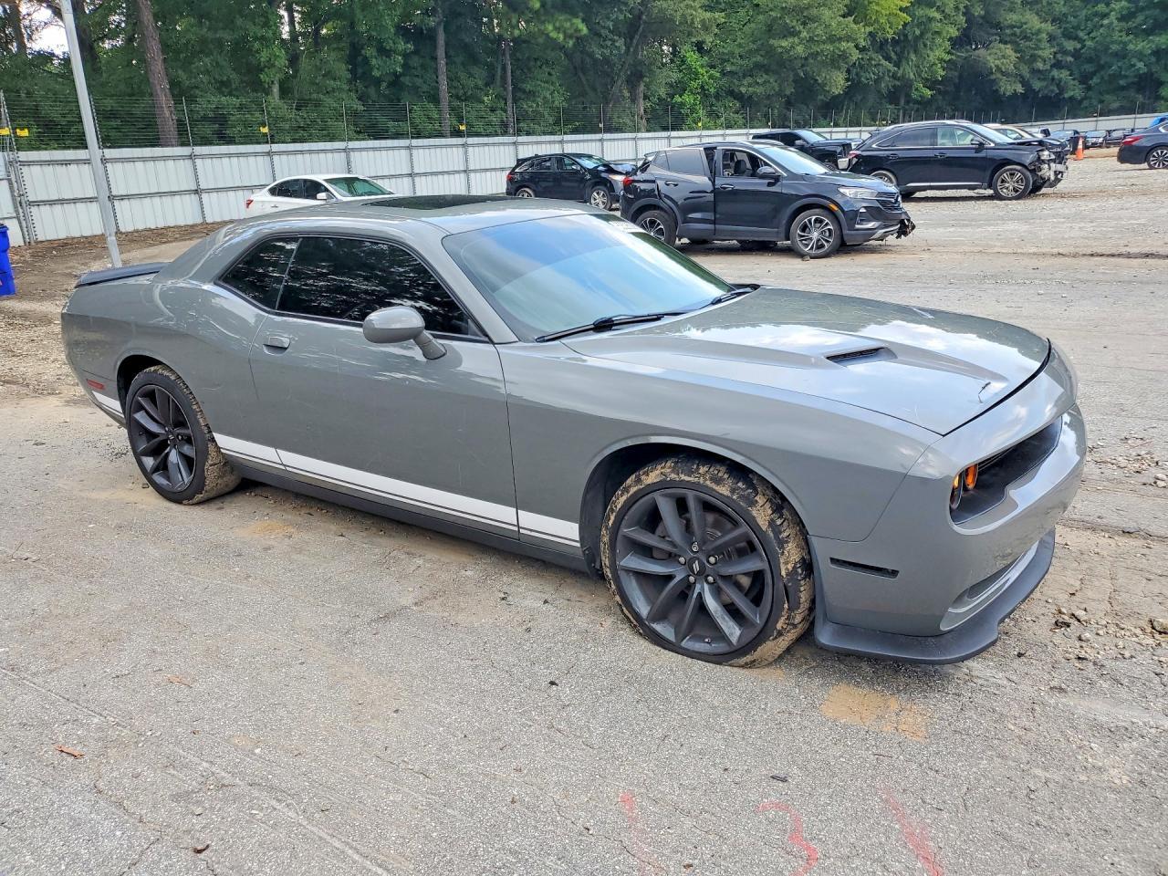 2017 Dodge Challenger Sxt - Image 4