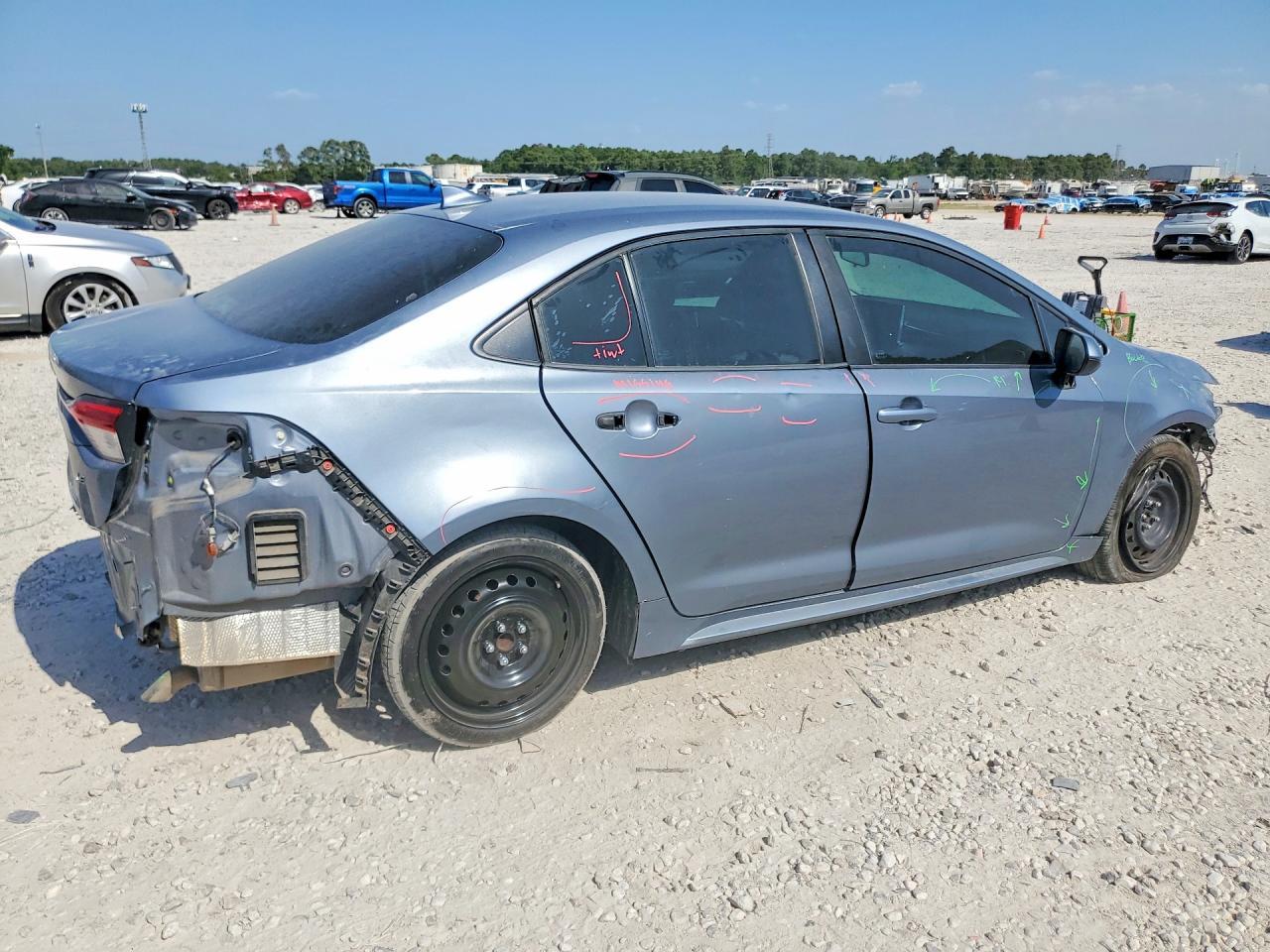 2021 Toyota Corolla Le - Фото 3