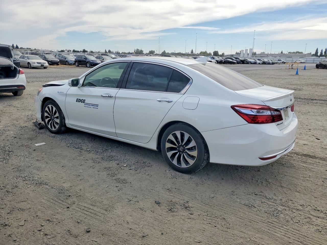 2017 Honda Accord Hybrid - Image 2