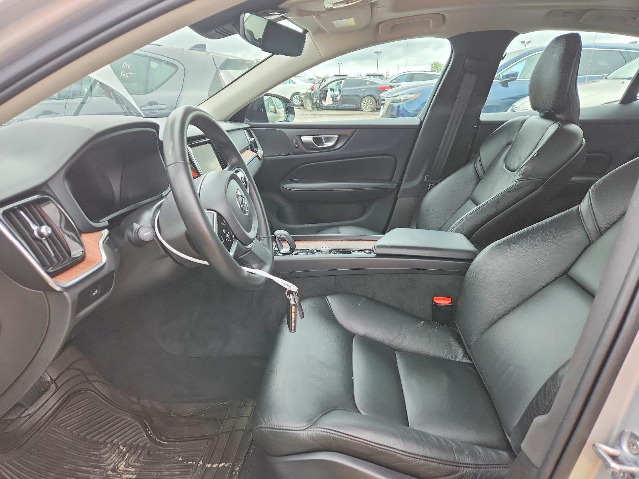 2024 Volvo S60 Plus - Image 7