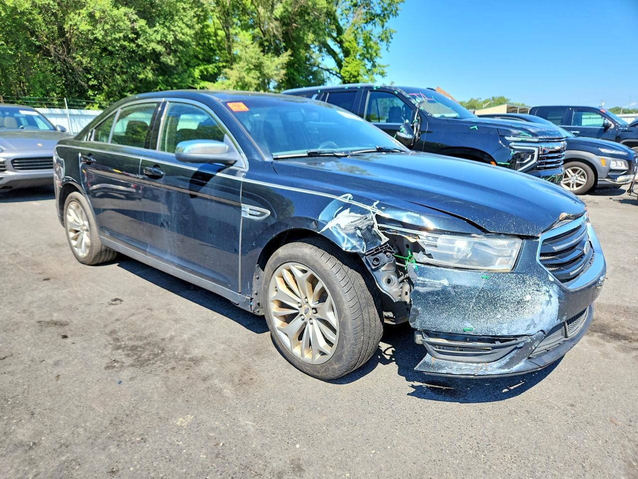 2015 Ford Taurus Limited - Фото 4