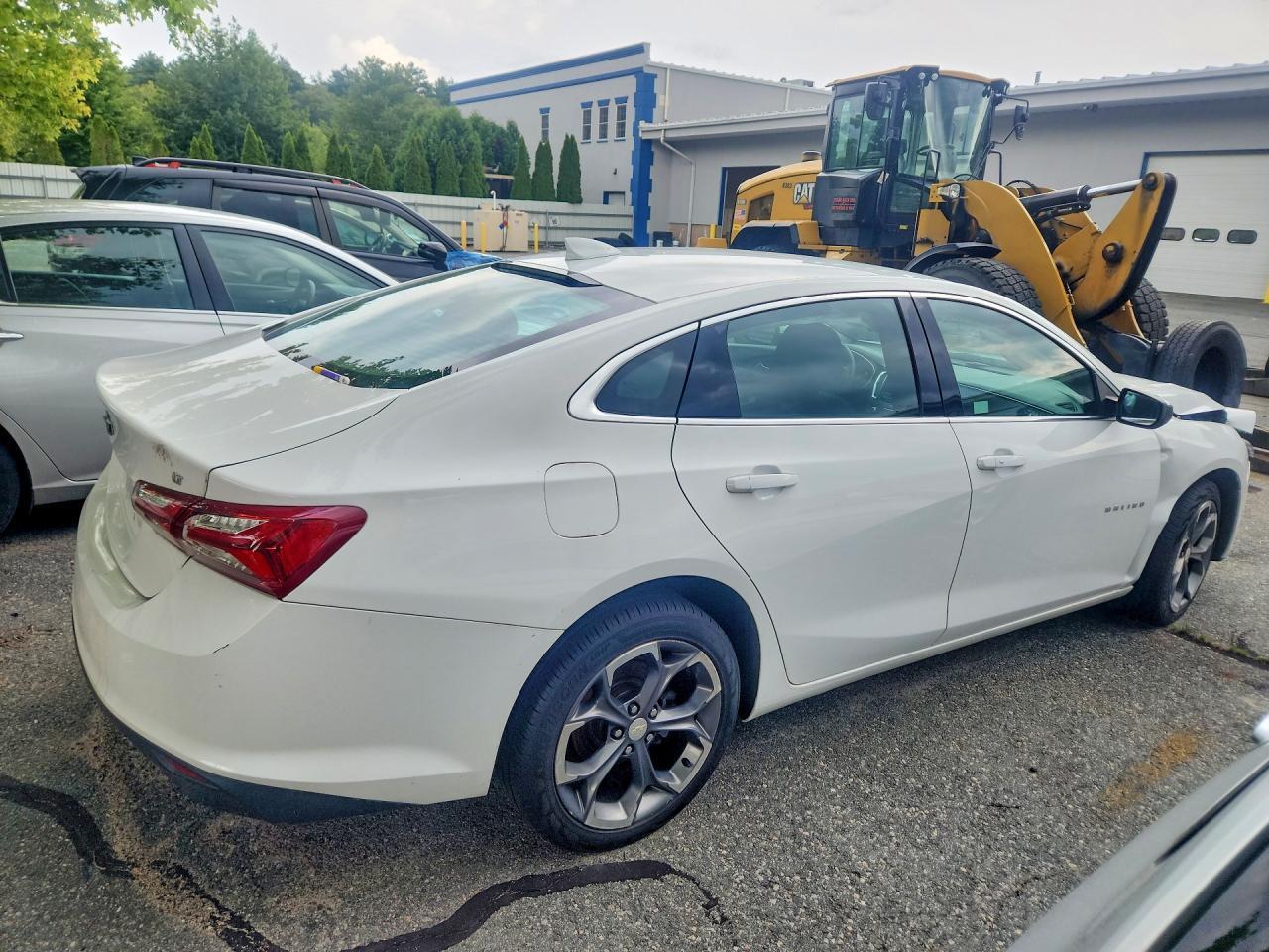 2021 Chevrolet Malibu Lt - Фото 3