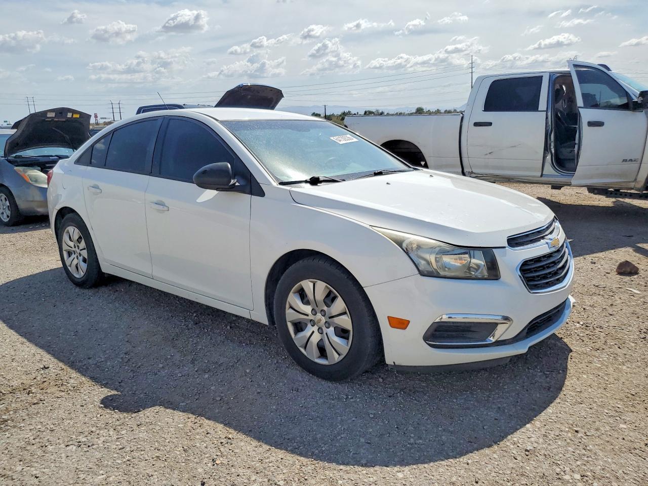 2015 Chevrolet Cruze Ls - Фото 4