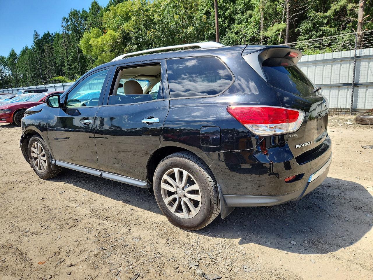 2016 Nissan Pathfinder S - Фото 2