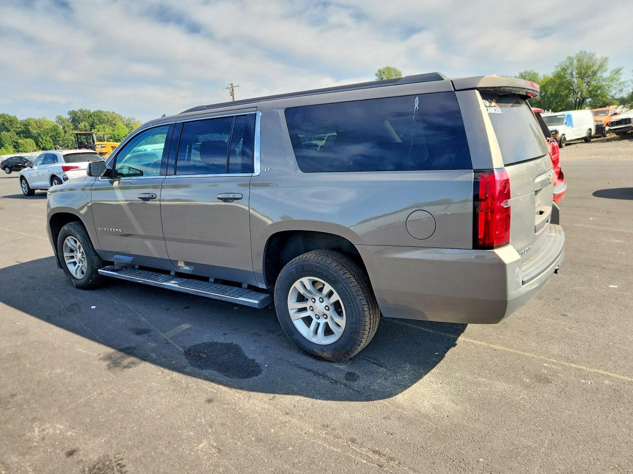 2018 Chevrolet Suburban K1500 Lt - Фото 2