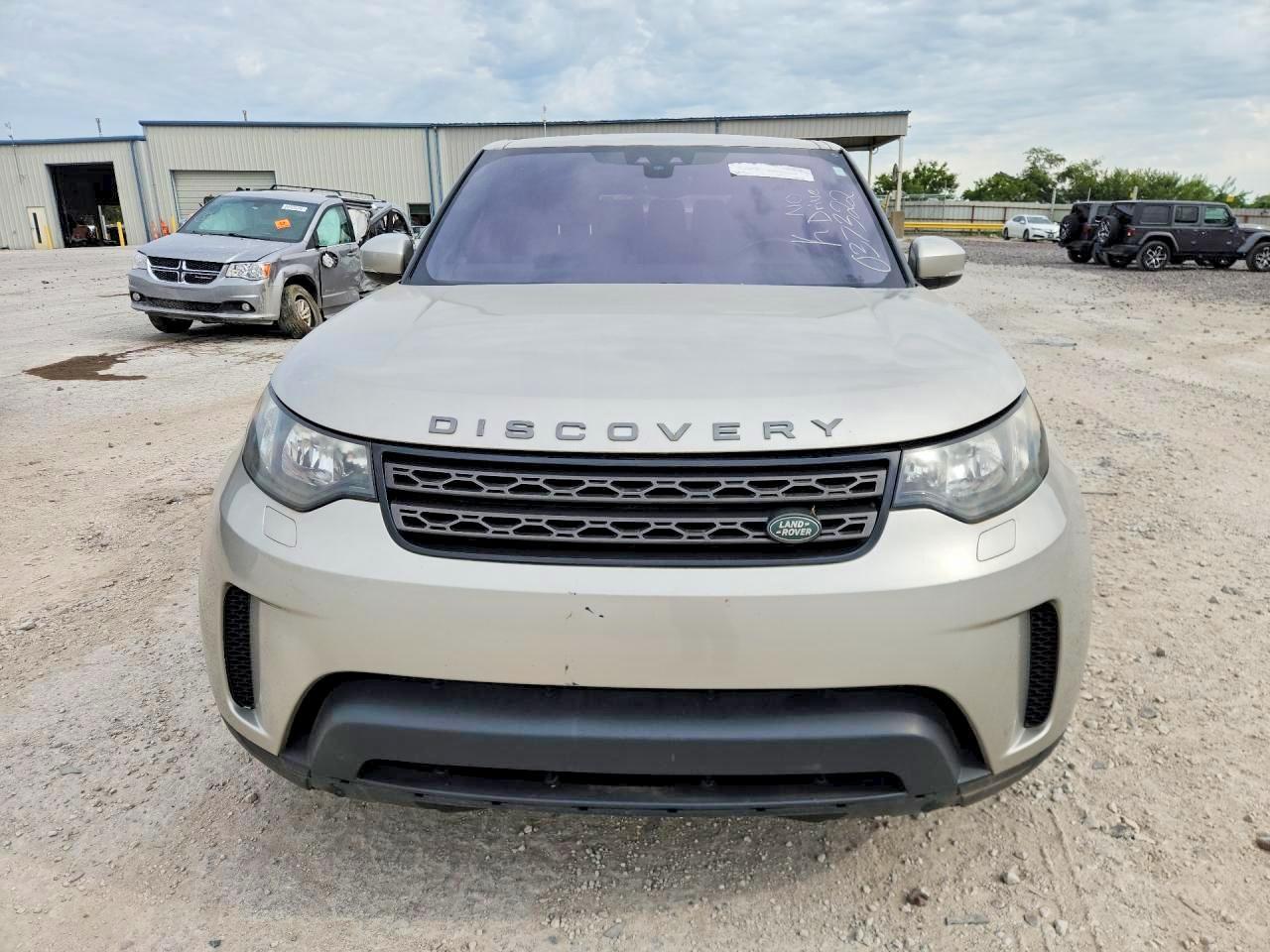 2017 Land Rover Discovery Se - Image 5