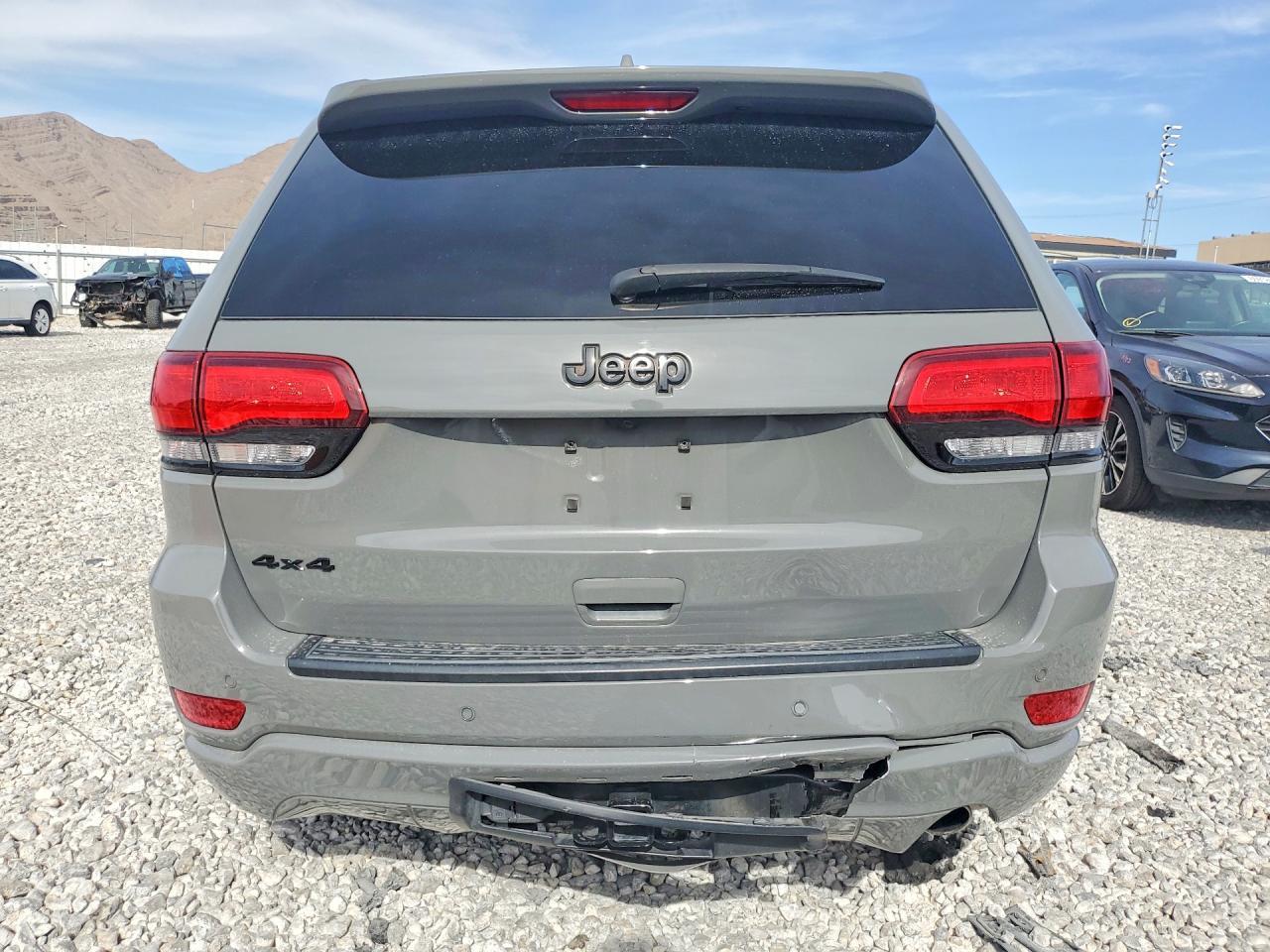 2021 Jeep Grand Cherokee Laredo - Фото 6
