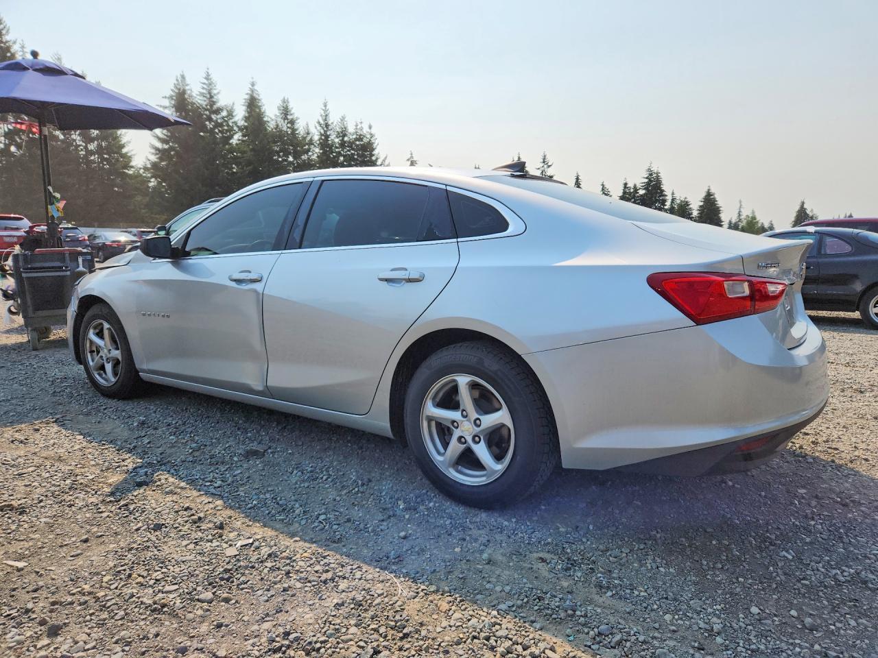 2017 Chevrolet Malibu Ls - Фото 2