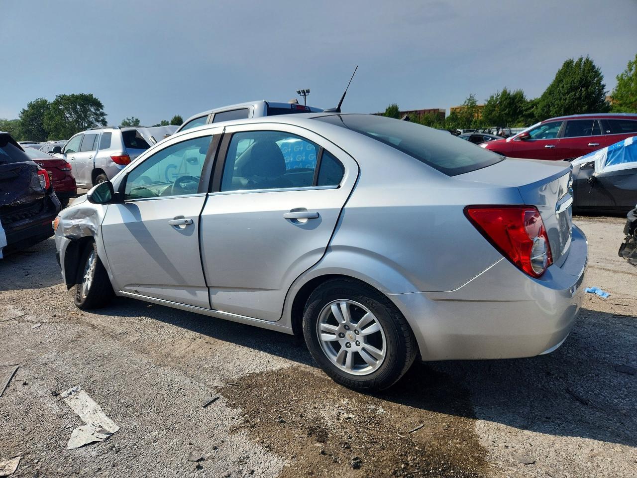 2012 Chevrolet Sonic Lt - Фото 2