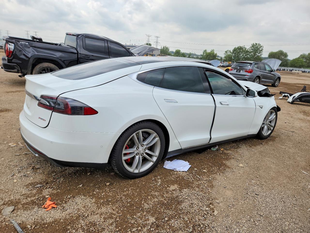 2015 Tesla Model S P85D - Фото 3