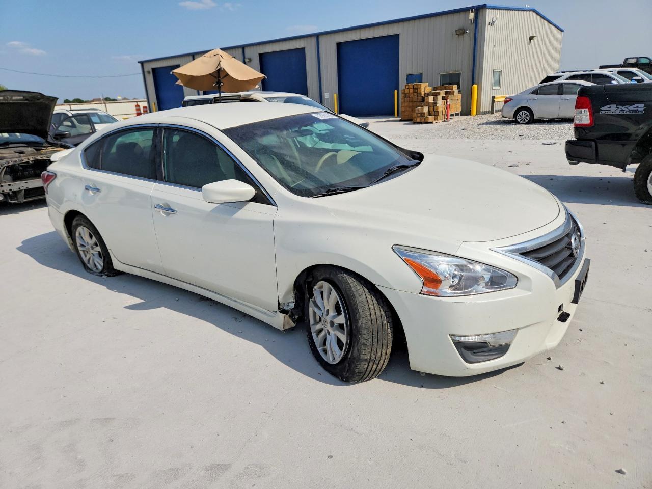 2014 Nissan Altima 2.5 S - Фото 4