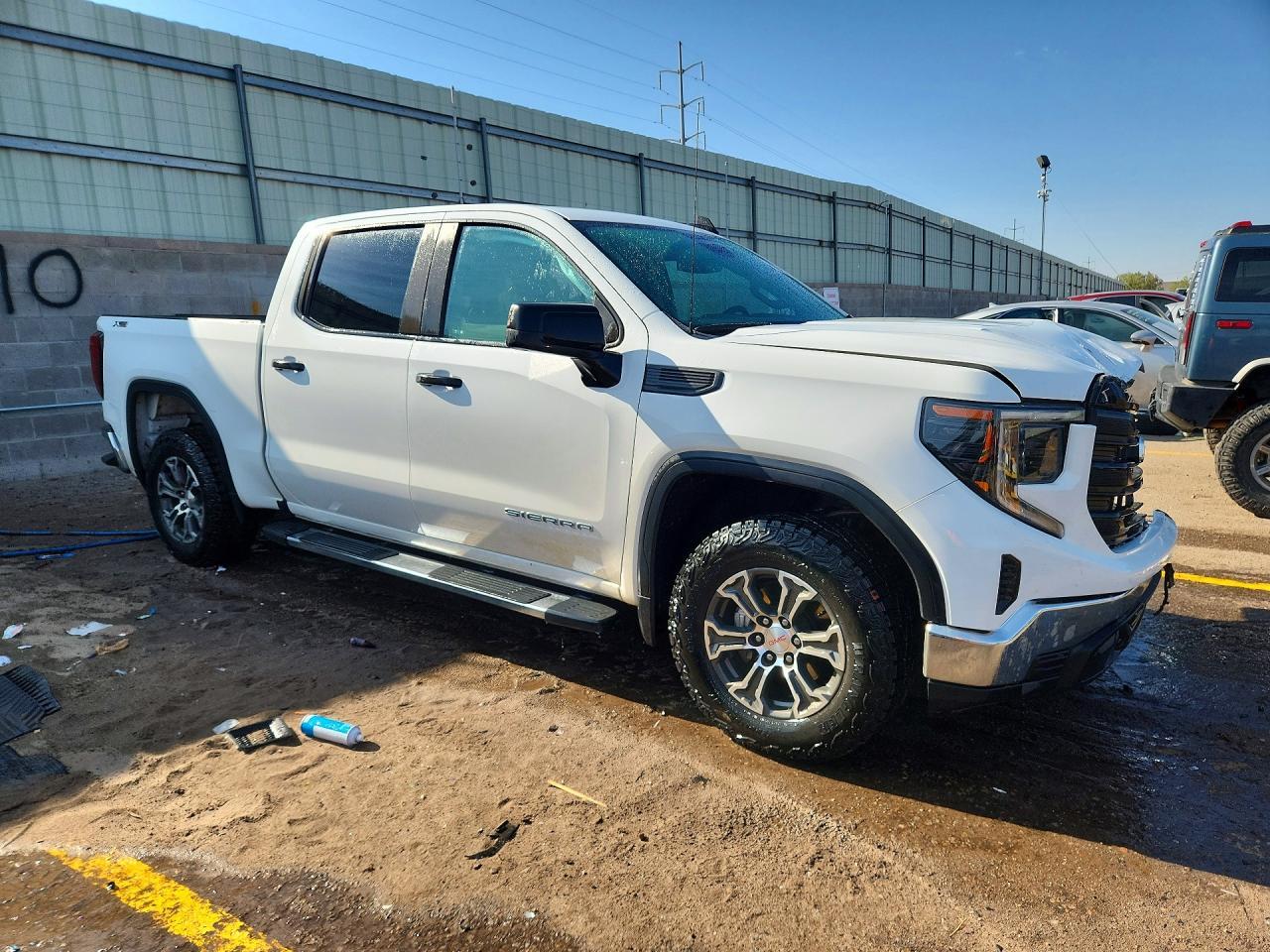 2024 GMC Sierra K1500 - Image 4